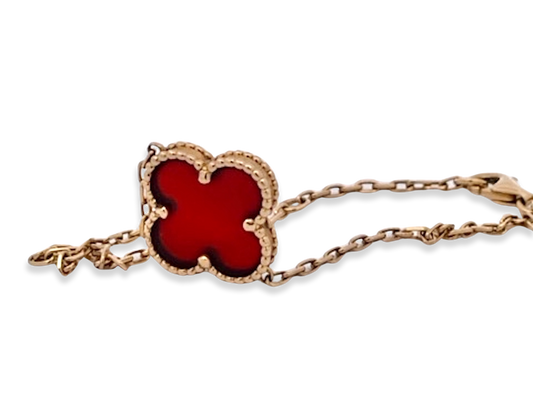 Van Cleef Arpels single clover bracelet in gold