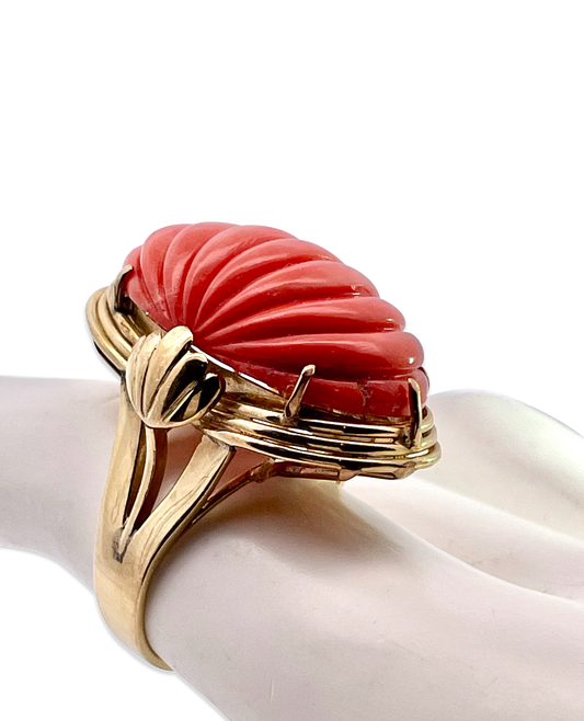 1970s Mediterranean Coral Gold Ring