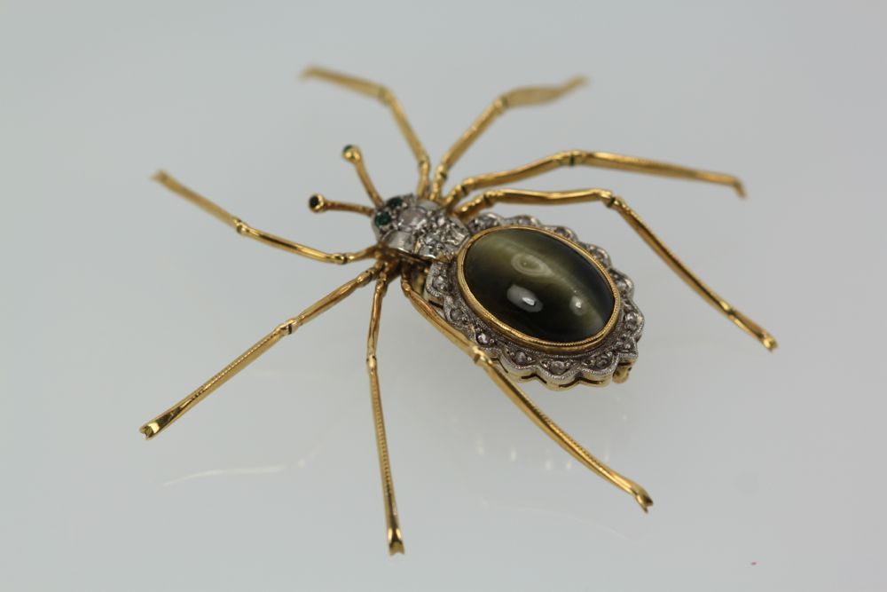Retro Cat's Eye Chrysoberyl Spider Brooch