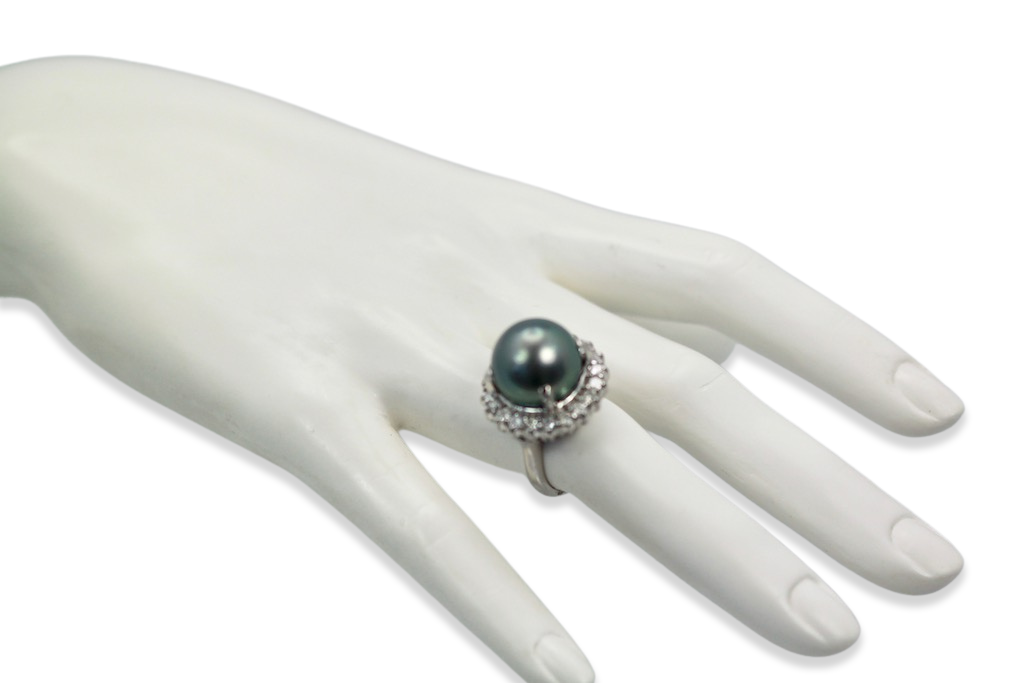 Tahitian Black South Sea Pearl Ring