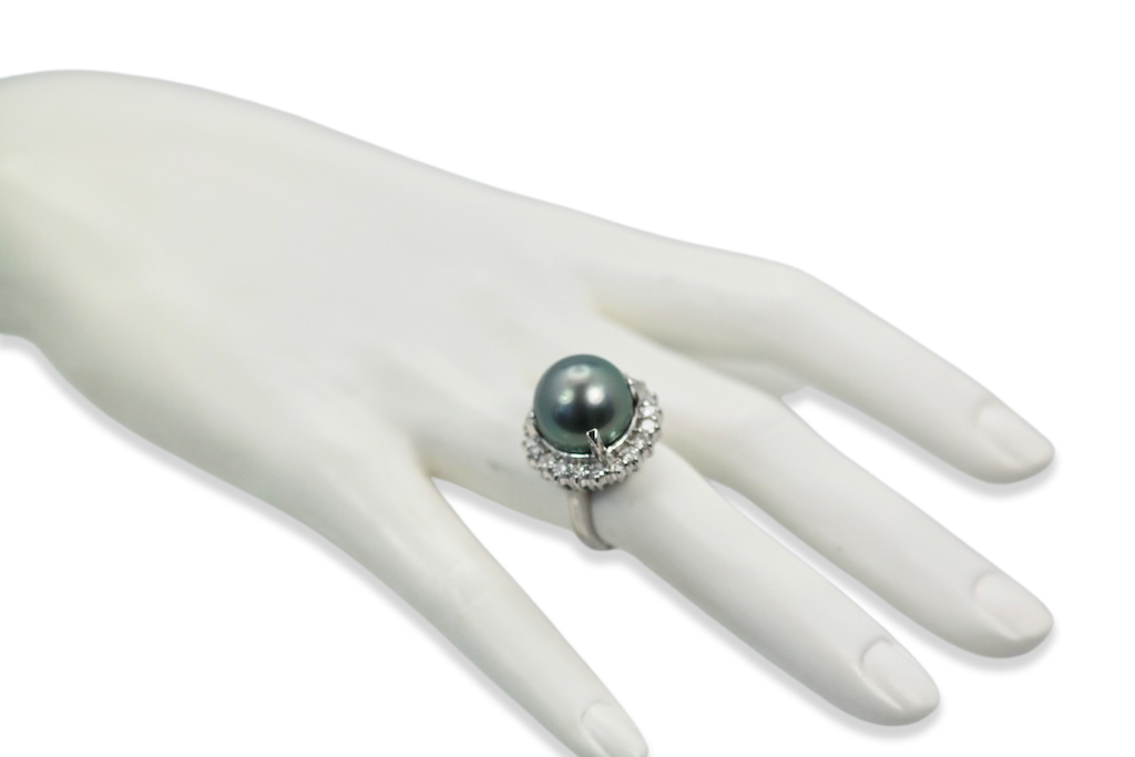 Tahitian Black South Sea Pearl Ring