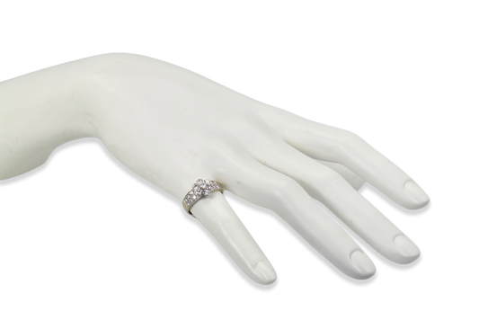 Van Cleef & Arpels Fleurette Diamond Ring