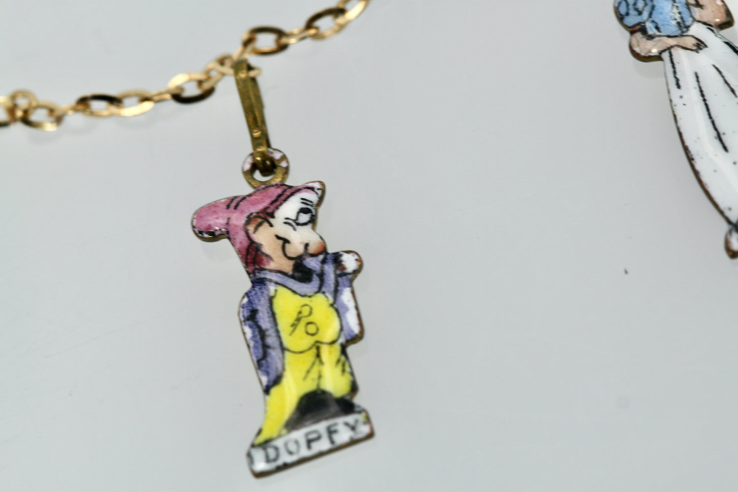 Snow White 18K gold necklace
