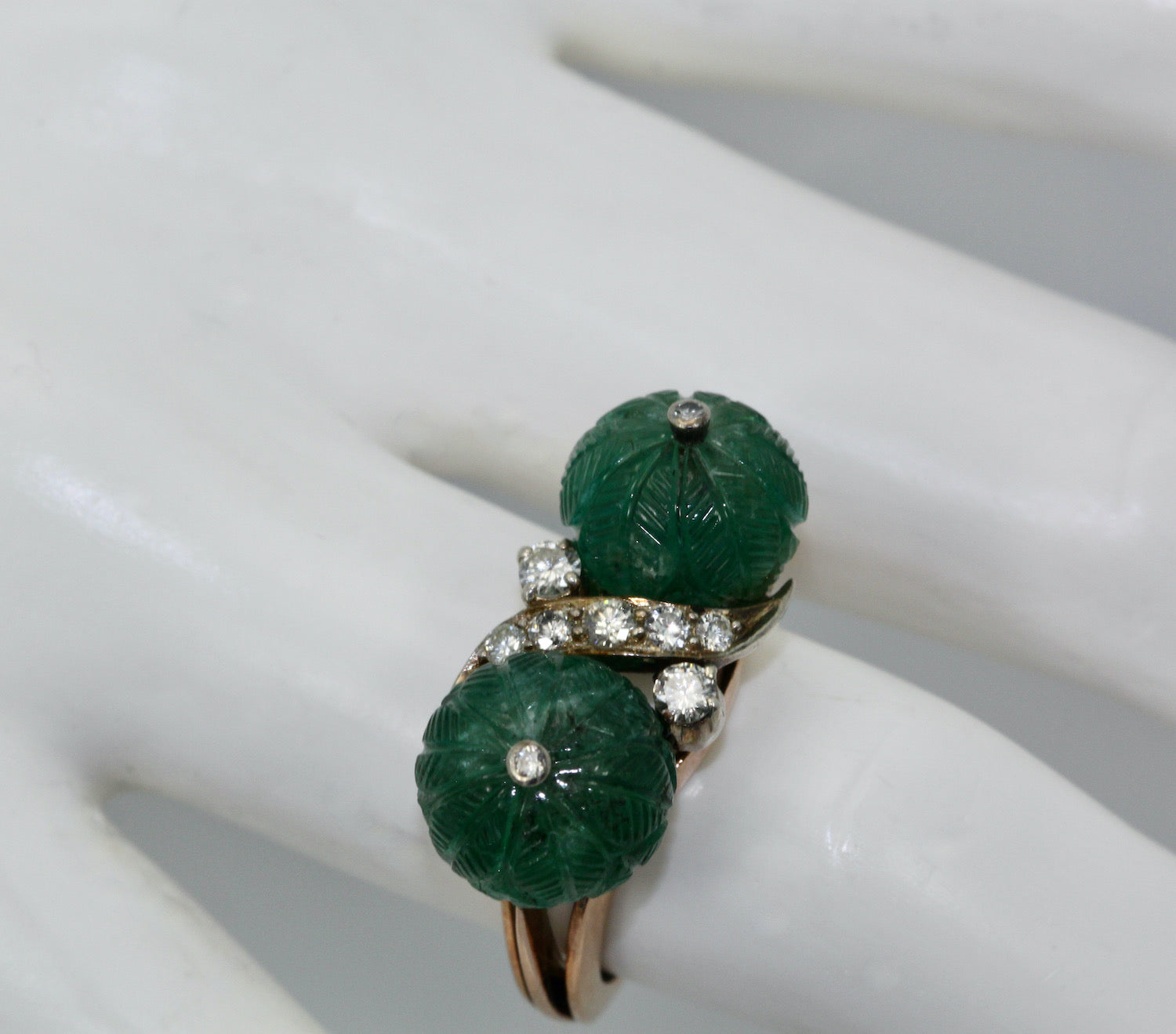 Double emerald ring with diamonds