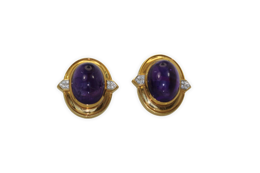 Amethyst cabochon earrings in gold