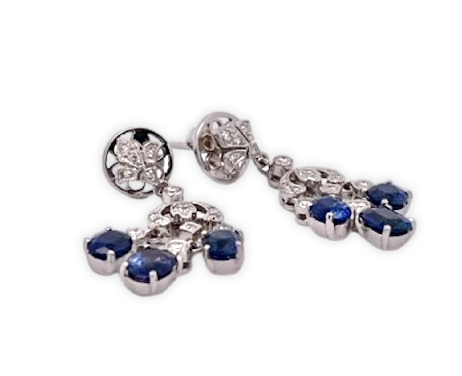 Elegant 18K gold sapphire tassel earrings