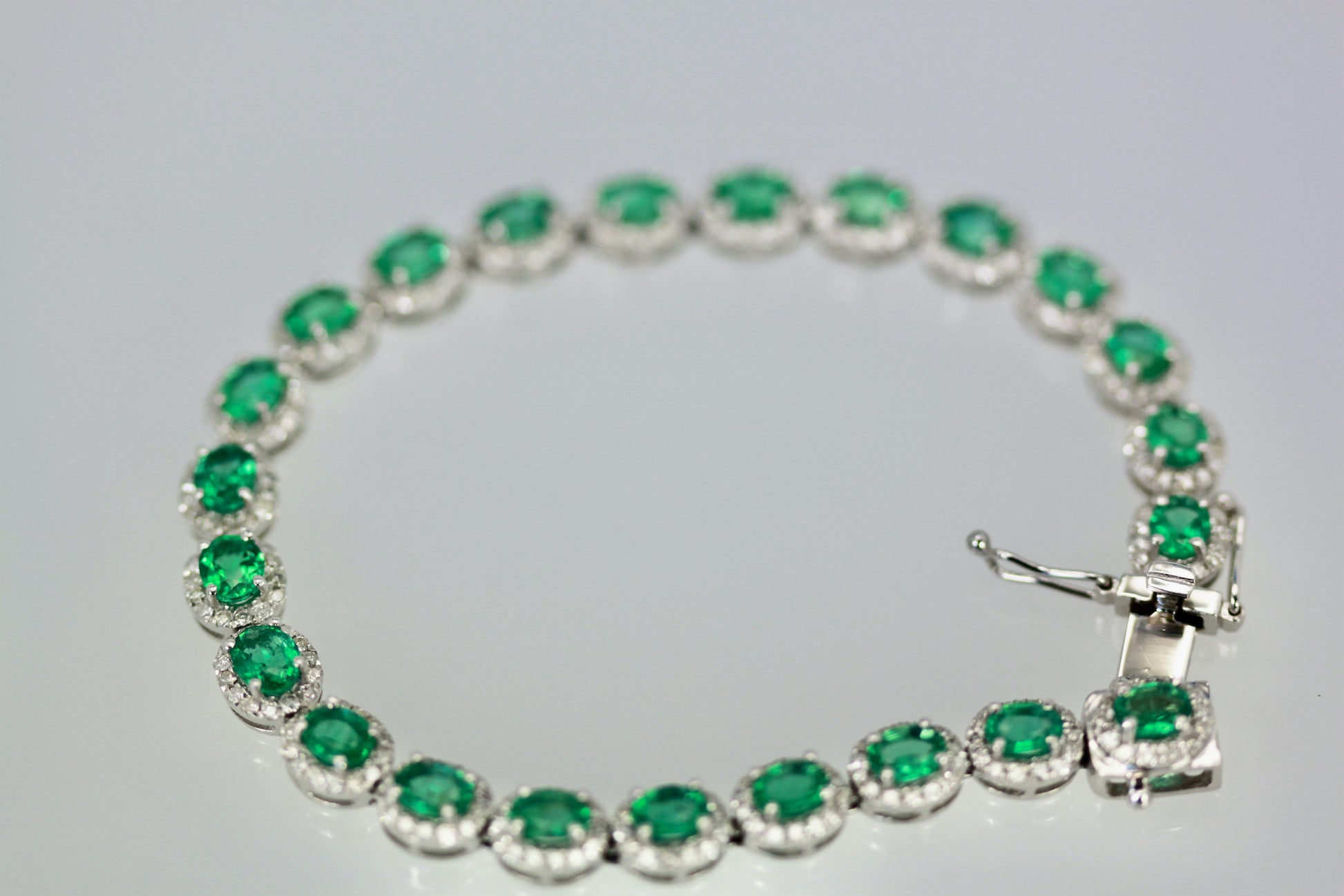 Elegant platinum gem bracelet