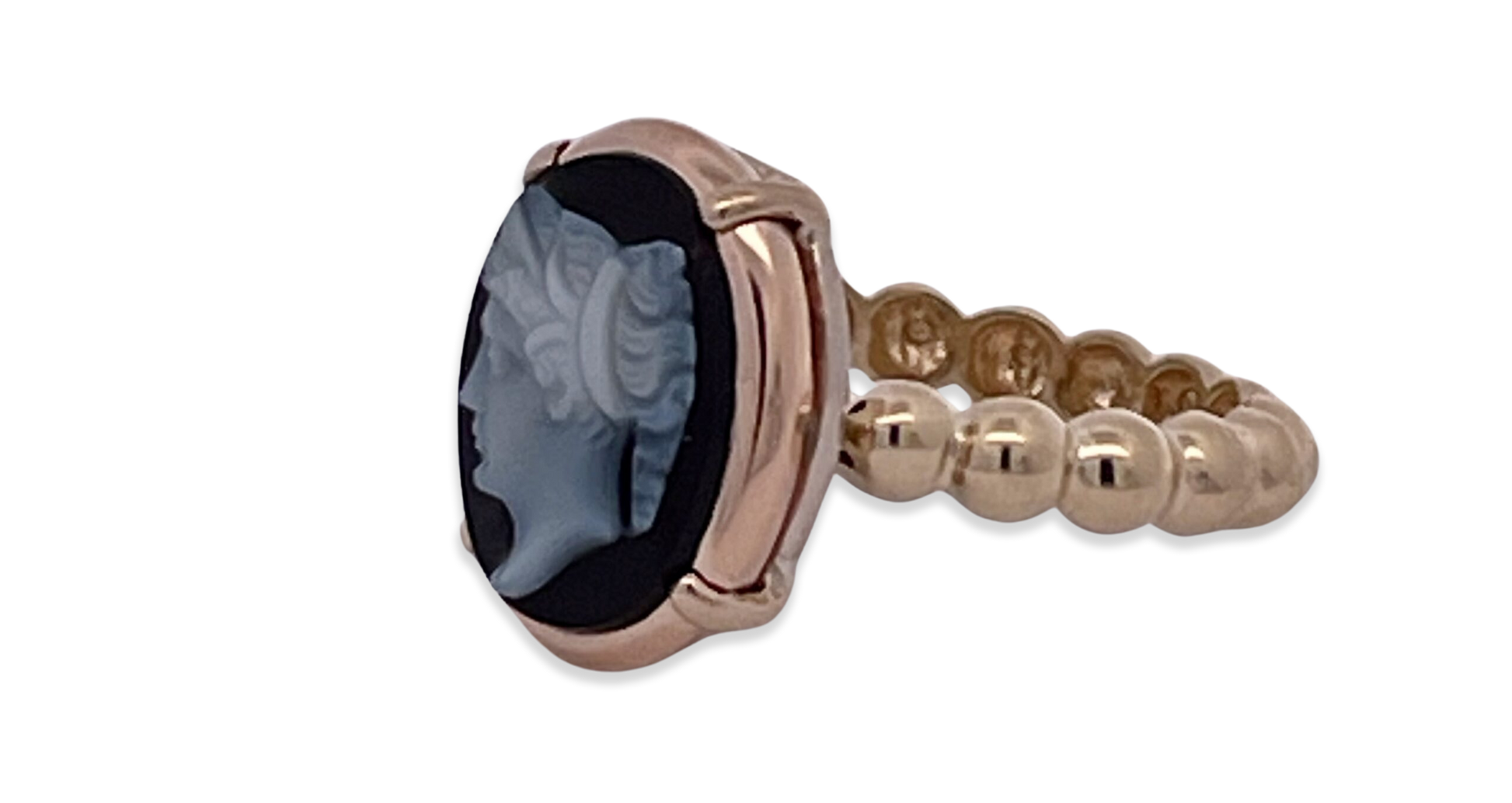 Cameo ring with female profile