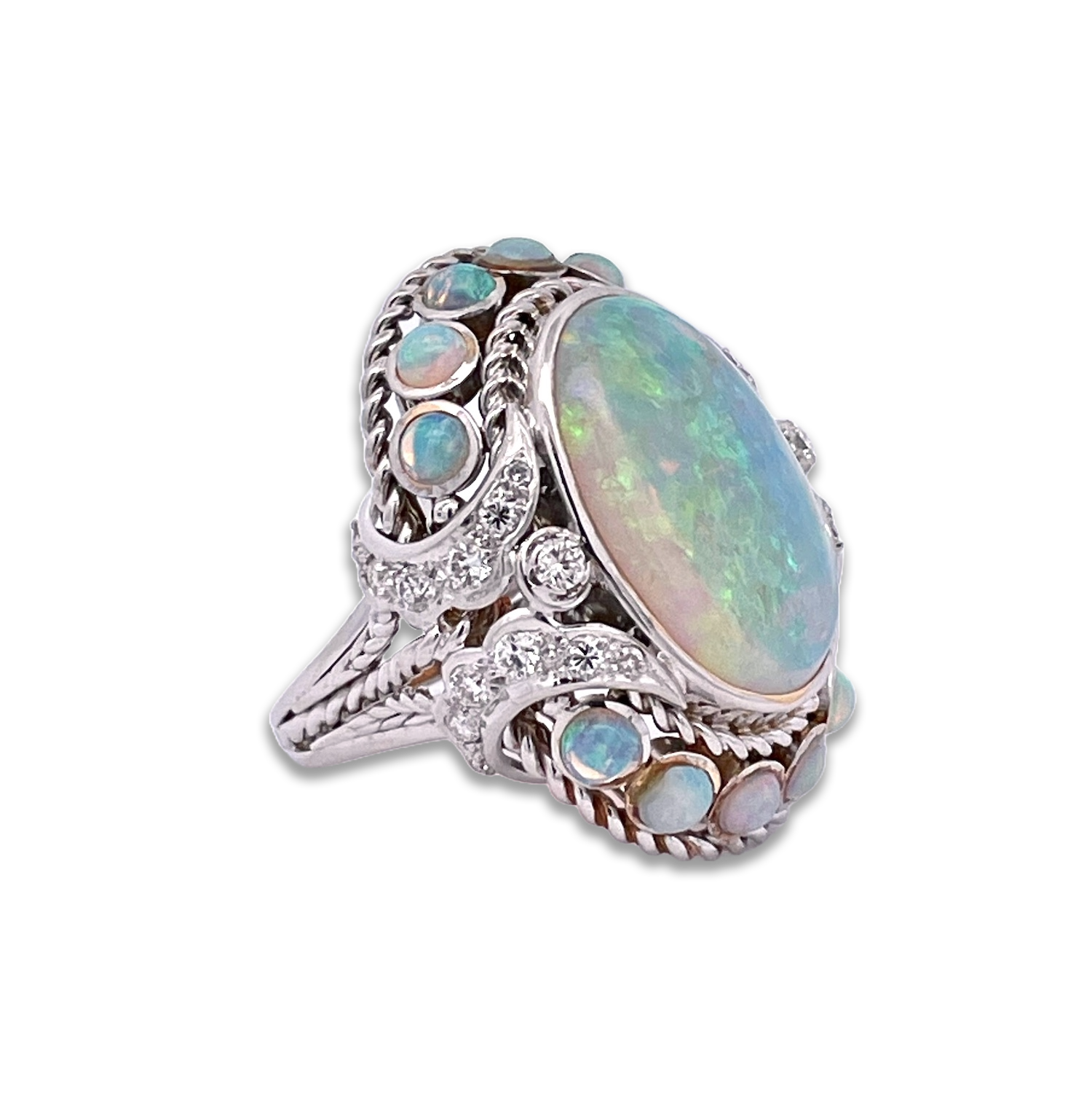 Opal and diamond ring, 18K