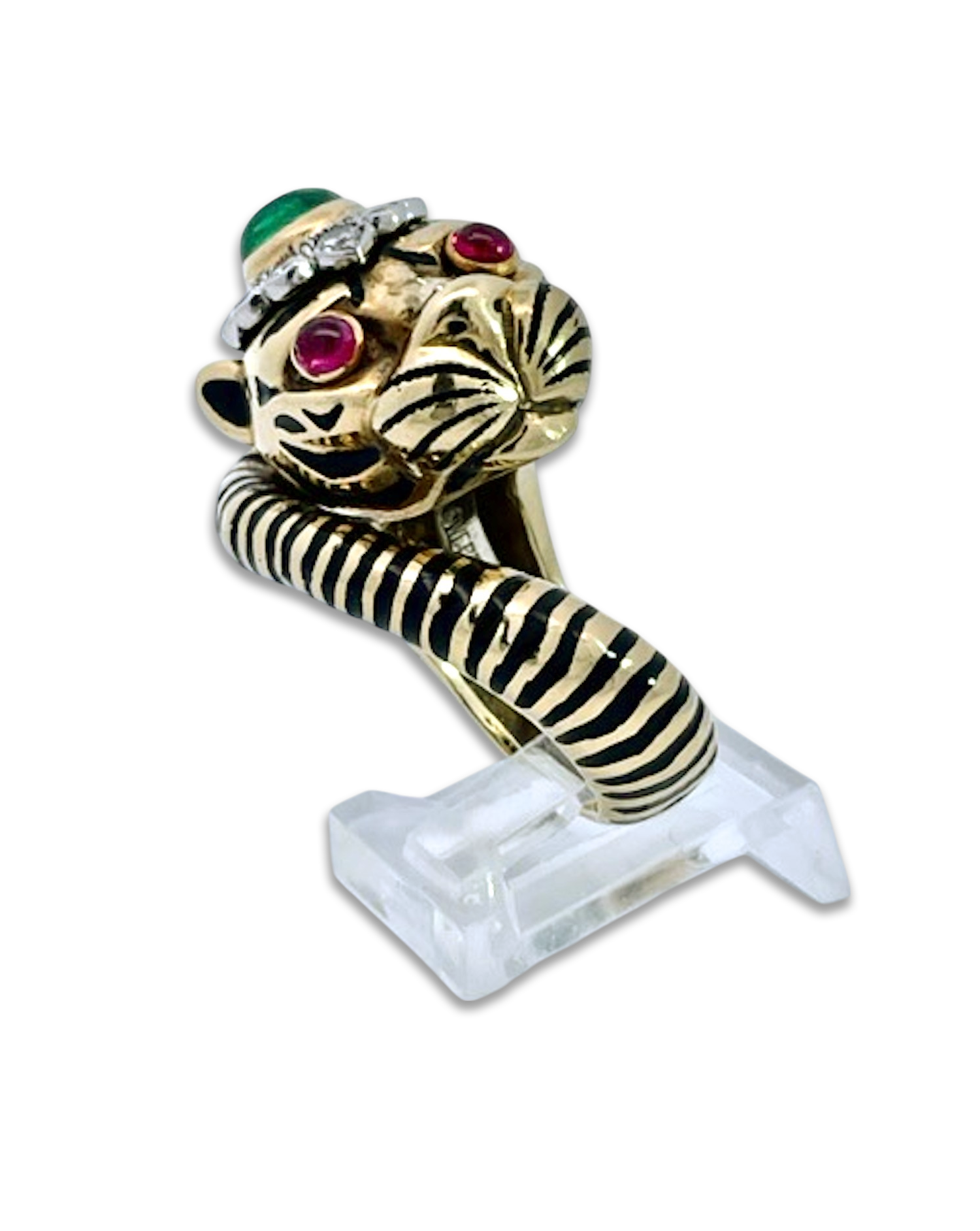 Emerald head tiger ring