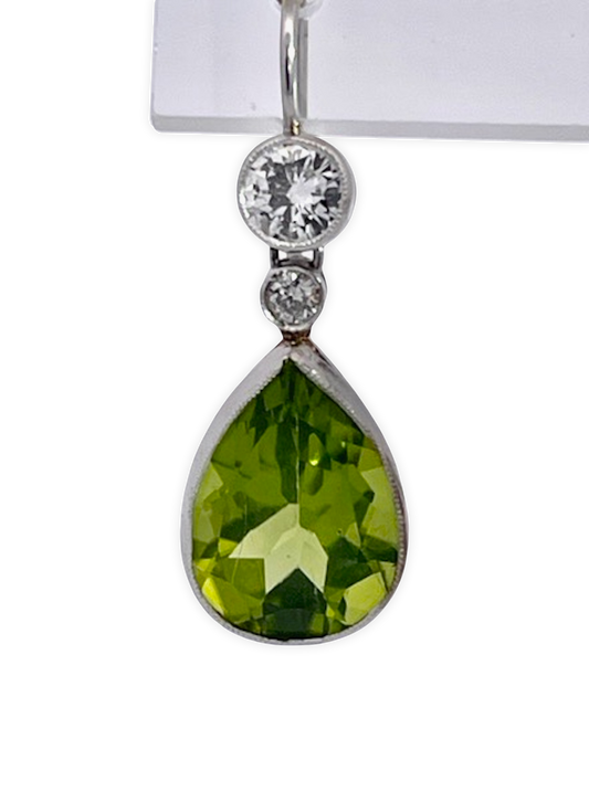 Vintage peridot earrings, 15K