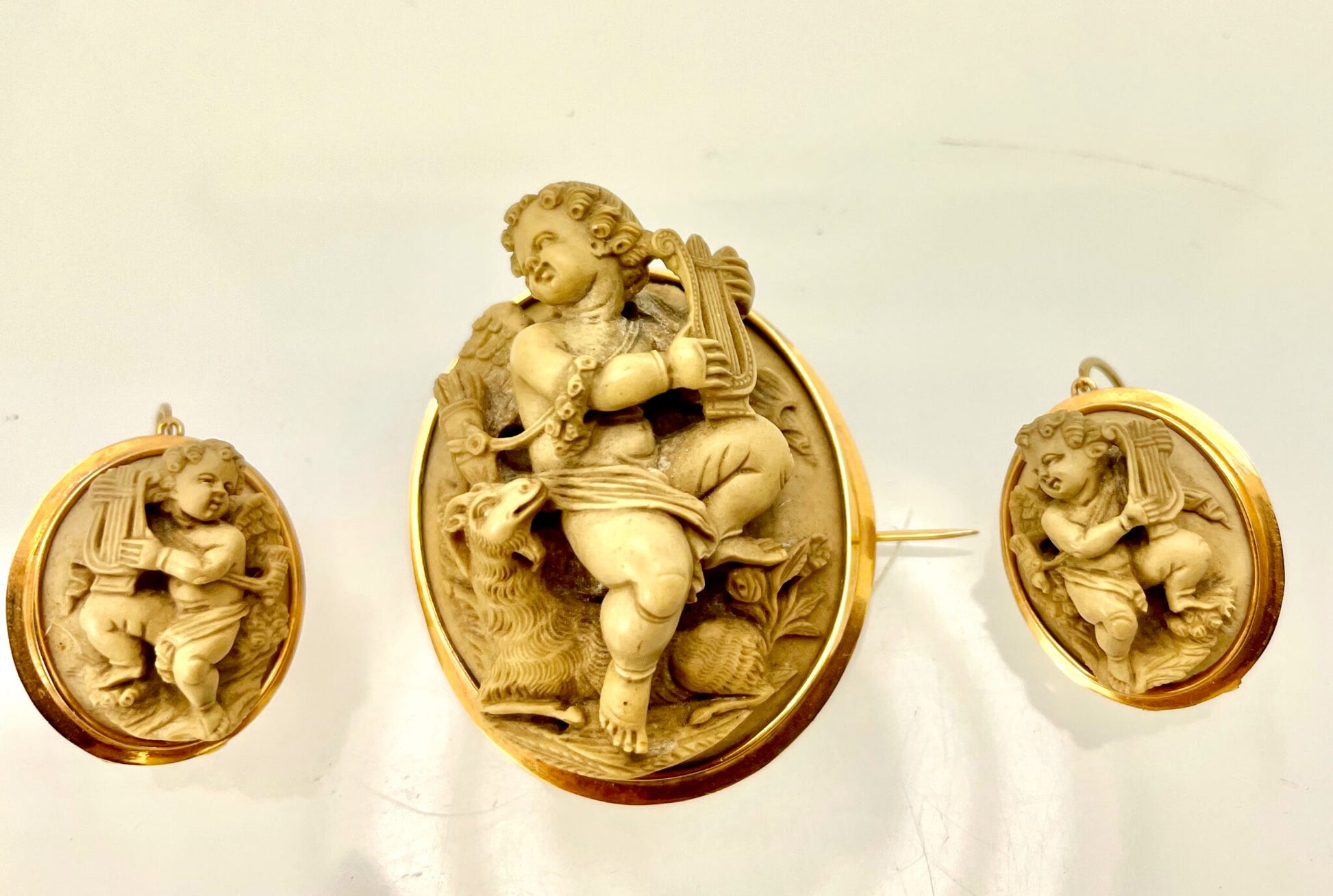 Antique lava cameo suite