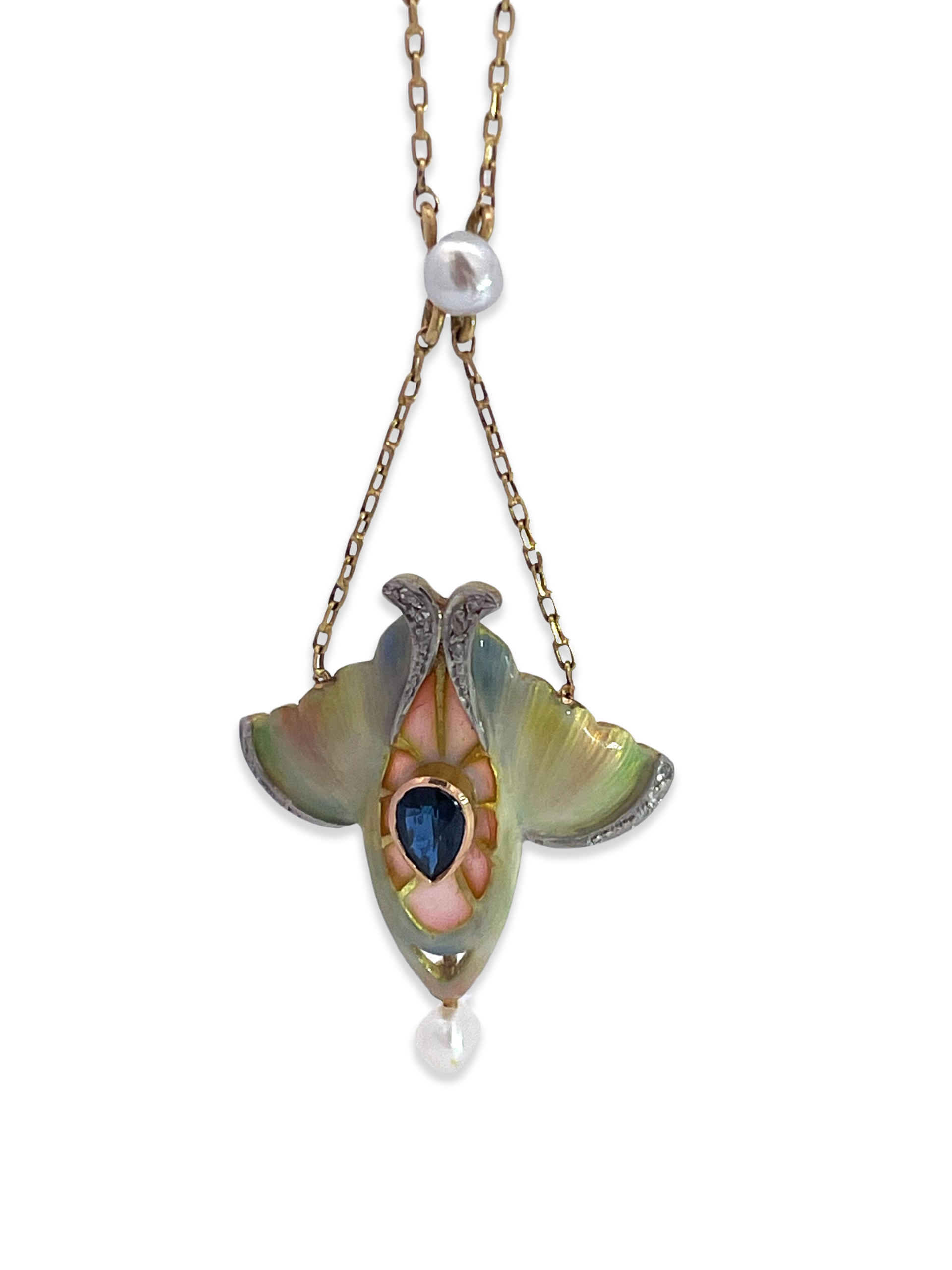 Pearl and sapphire necklace