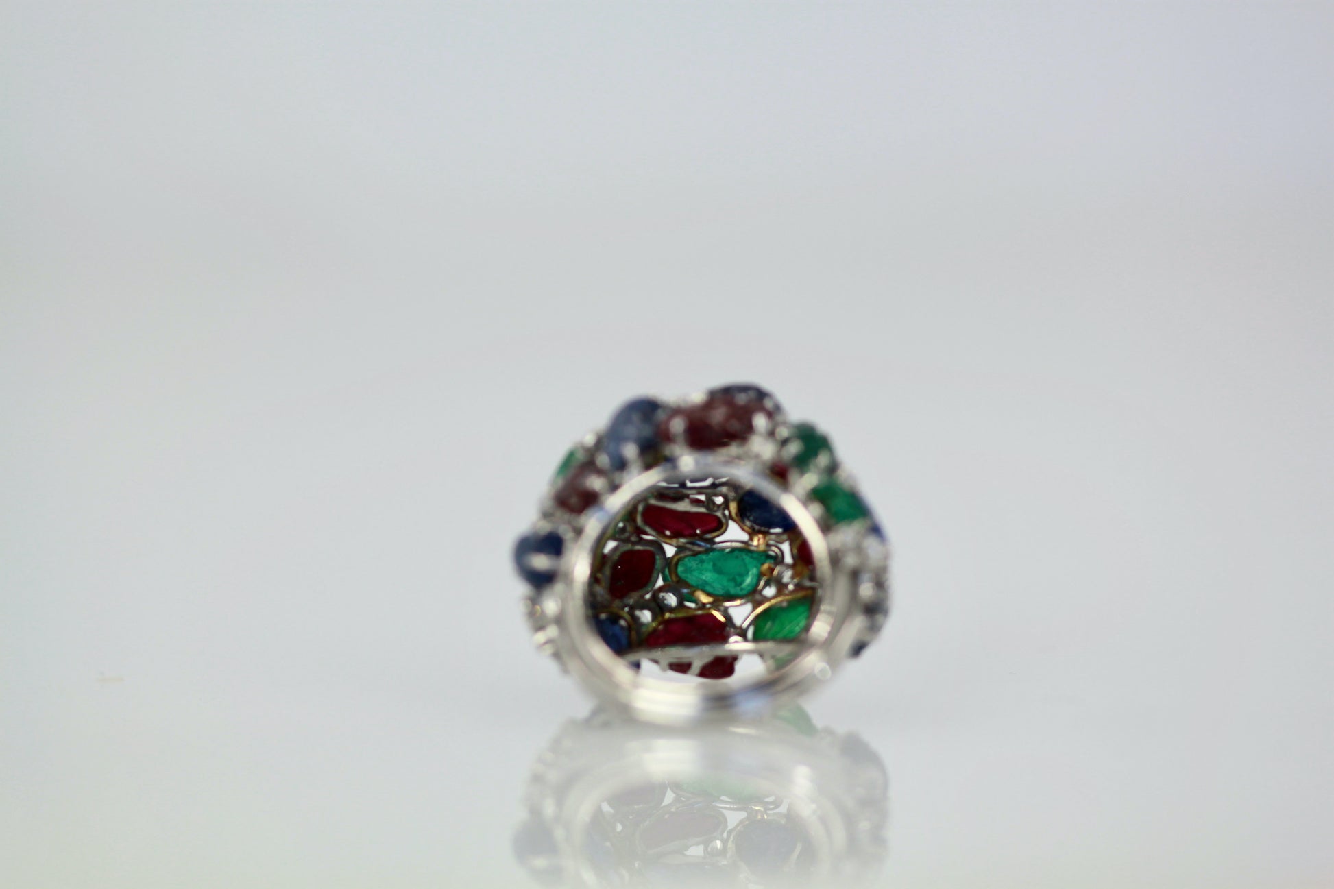Bold 18K multigem ring