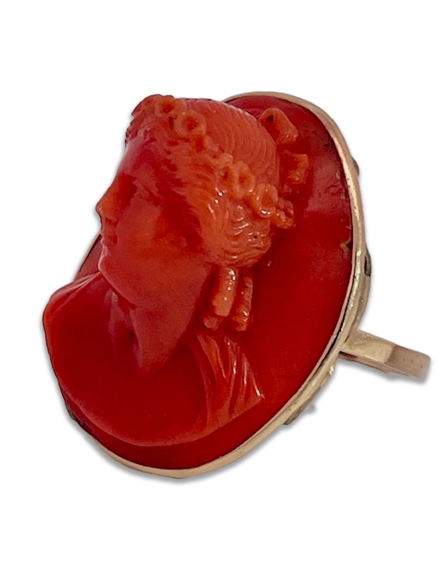 Cameo ring in 9K gold