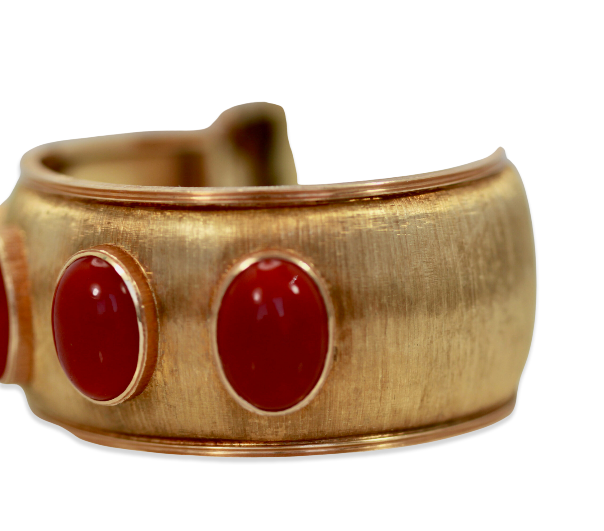 18K coral and gold bracelet