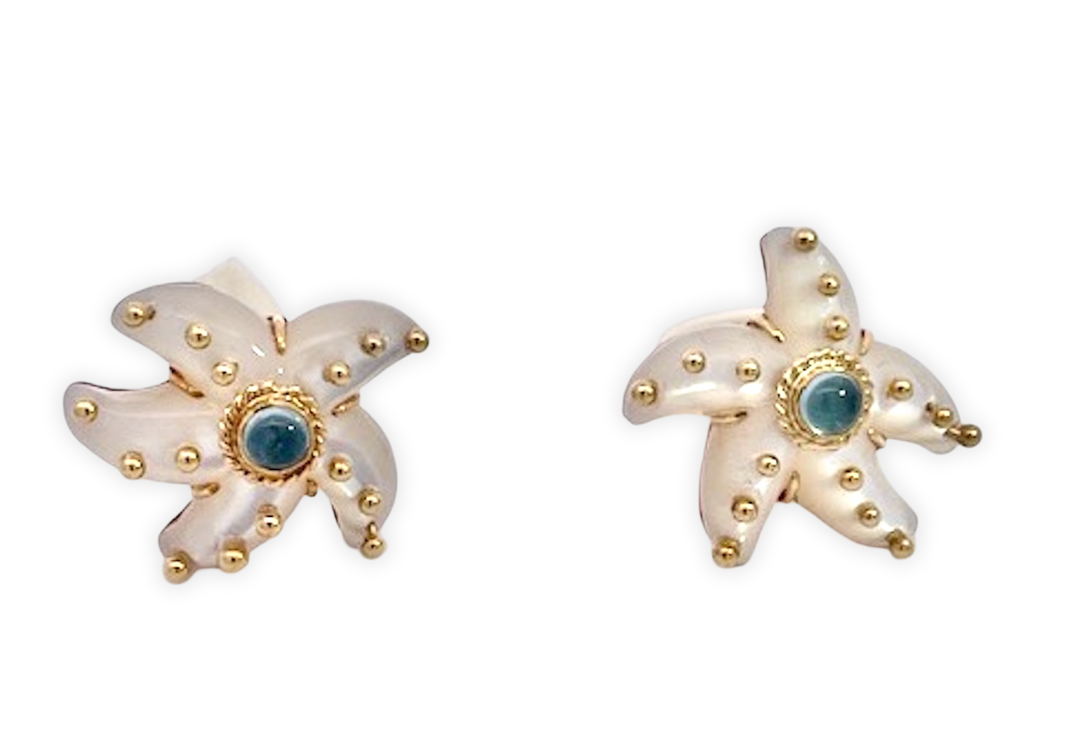 Maz gold earrings with MOP