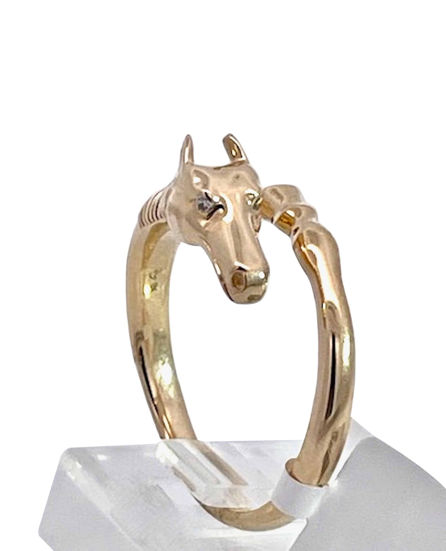 Fine horse ring in yellow gold