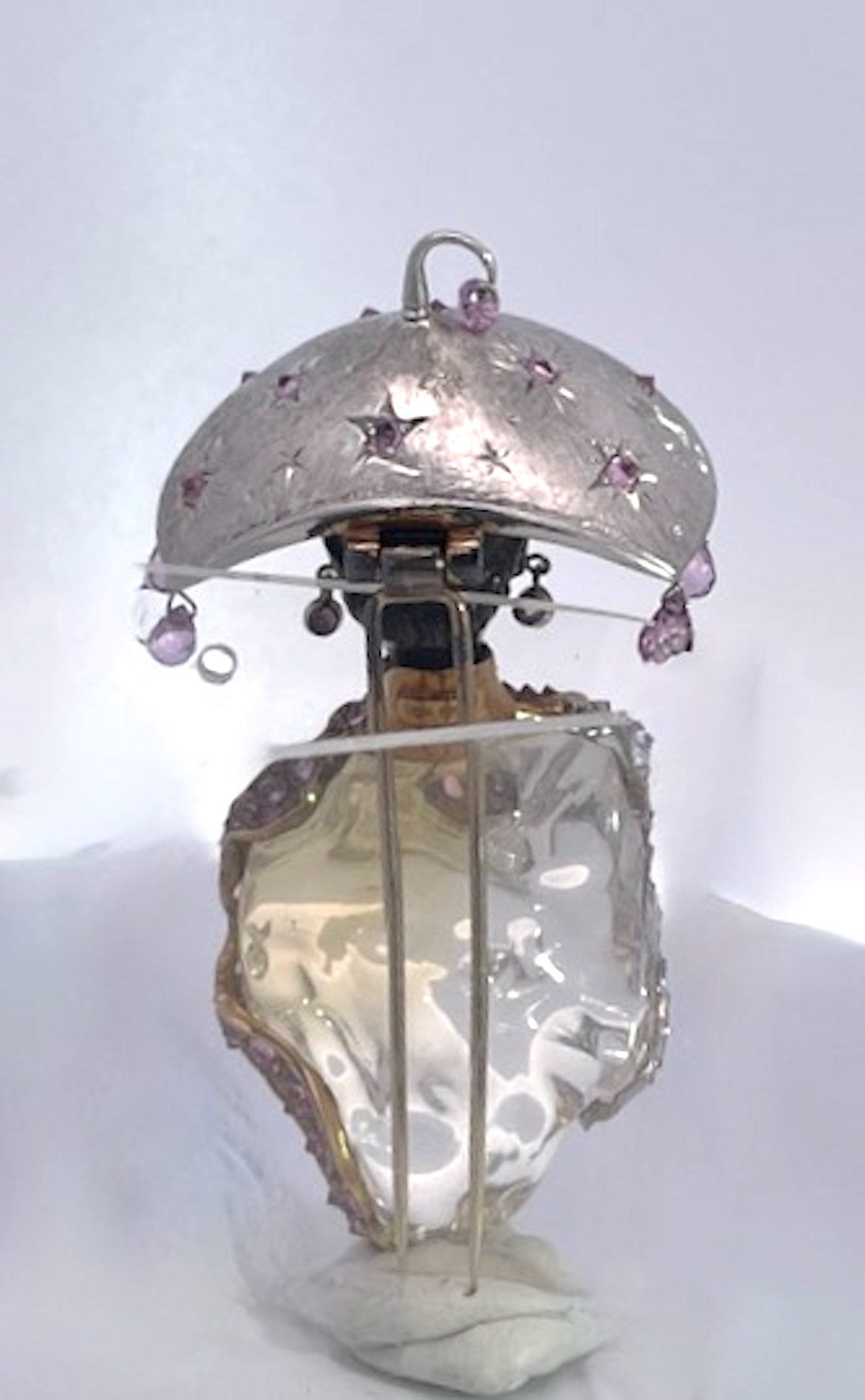 Gold brooch, Nardi design