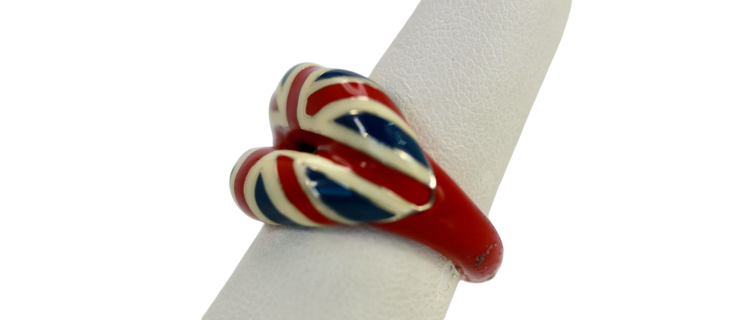 Solange Azagury Partridge "Hot Lips" Enamel Union Jack Ring