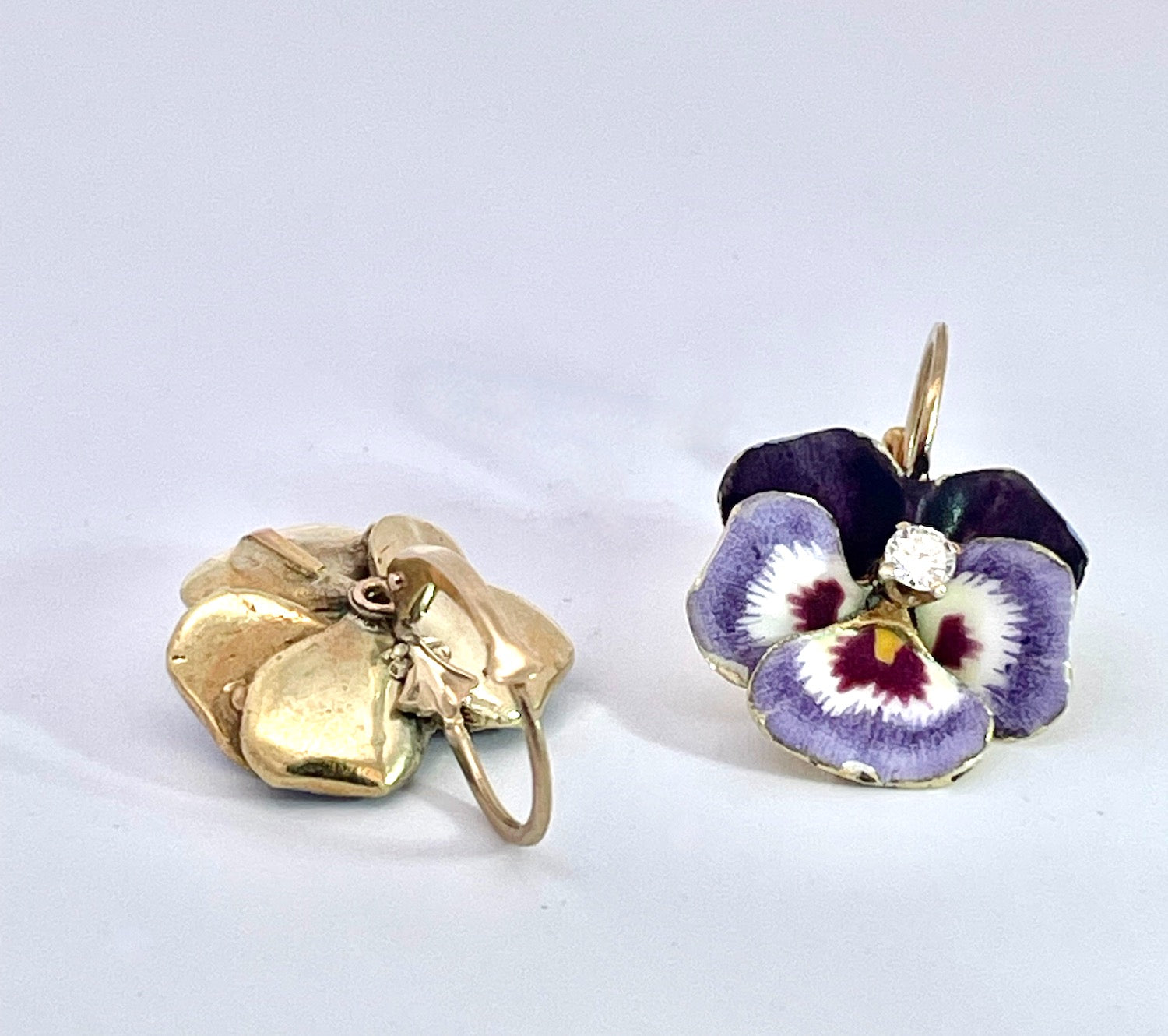 Flower Earrings with Diamond
