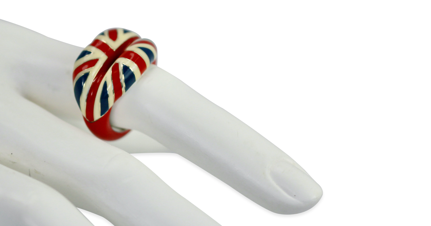 Solange Azagury Partridge "Hot Lips" Enamel Union Jack Ring