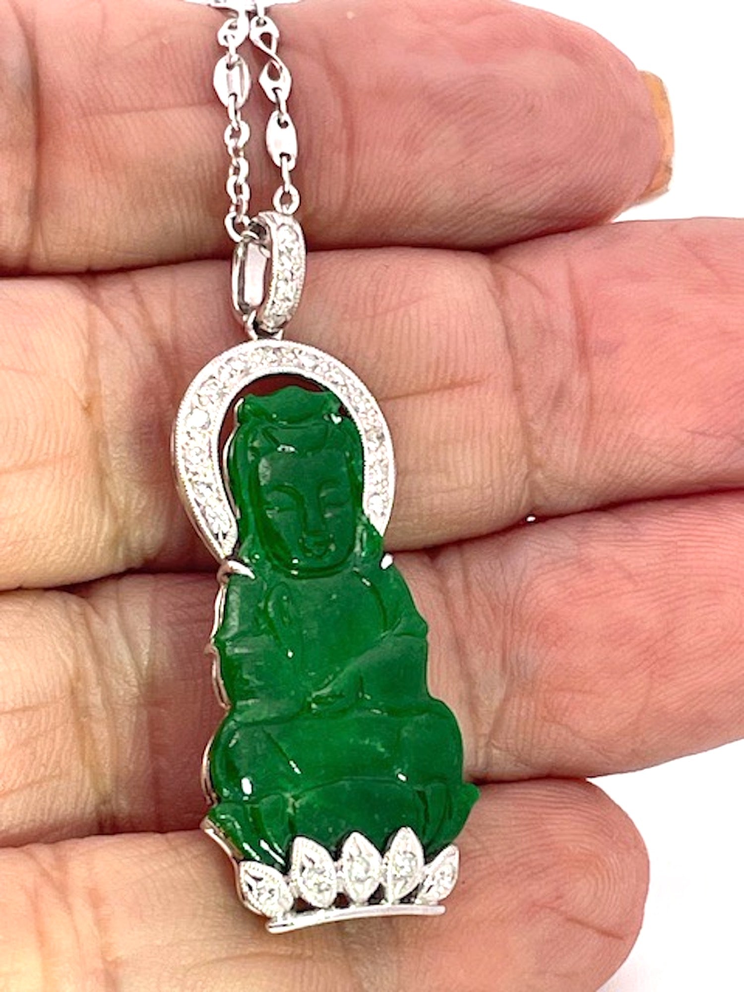 Guanyin Jade Pendant with Diamond Crown