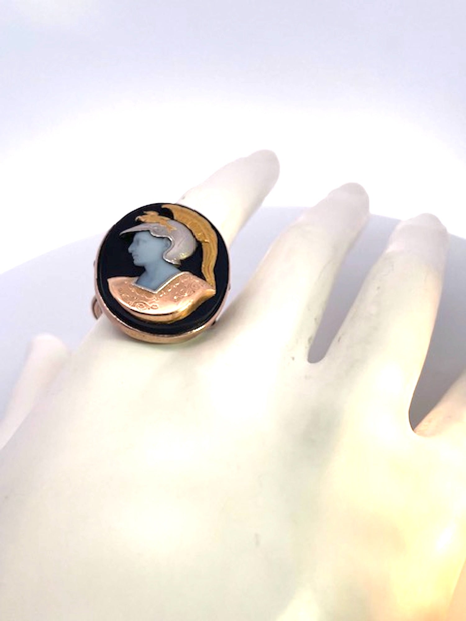 Habille Cameo Ring with Gold Helmet