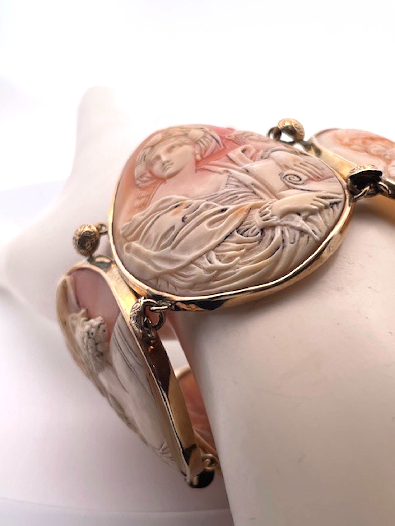 Five-panel cameo bracelet, antique