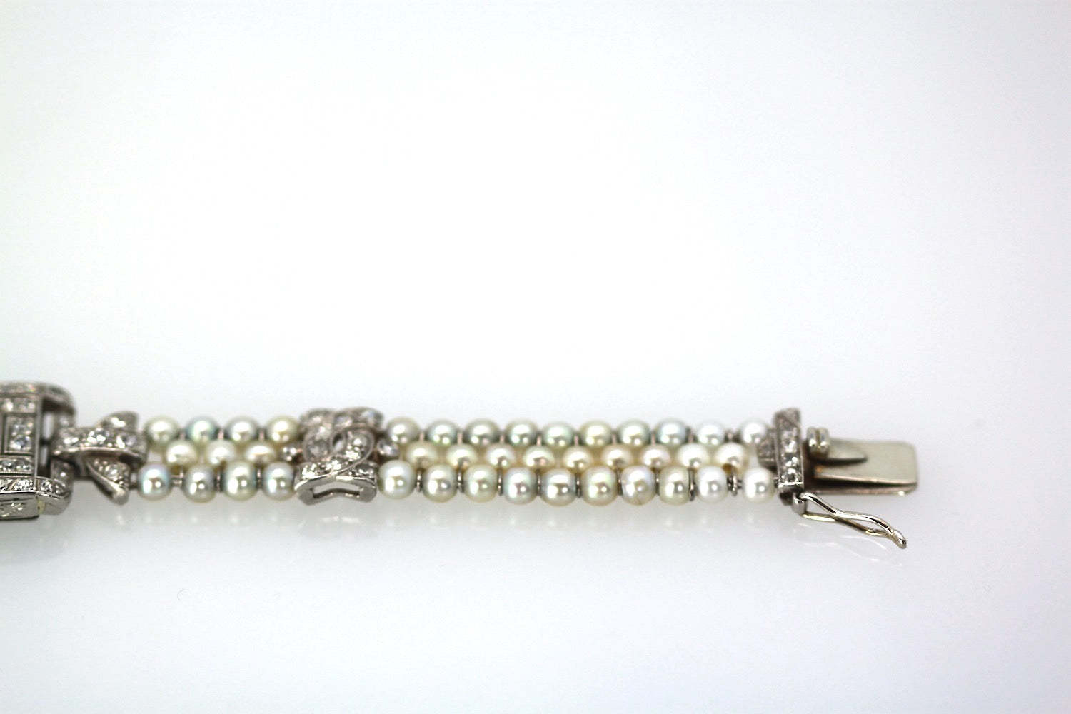 Seed pearl ladies watch