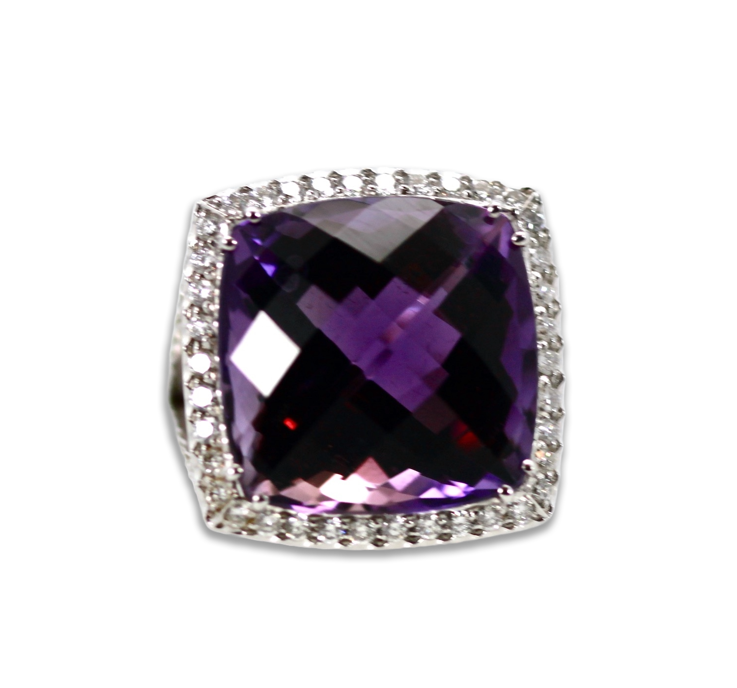 Diamond-bordered amethyst ring