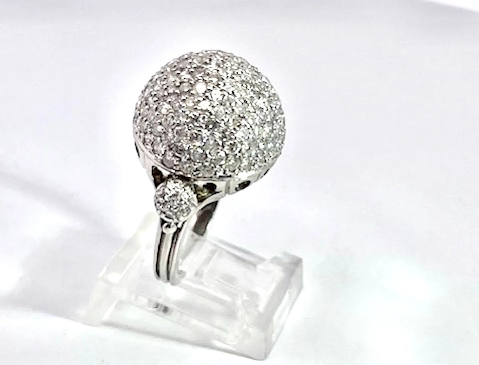 18K White Gold Diamond Boule Ring 3.95 Carats