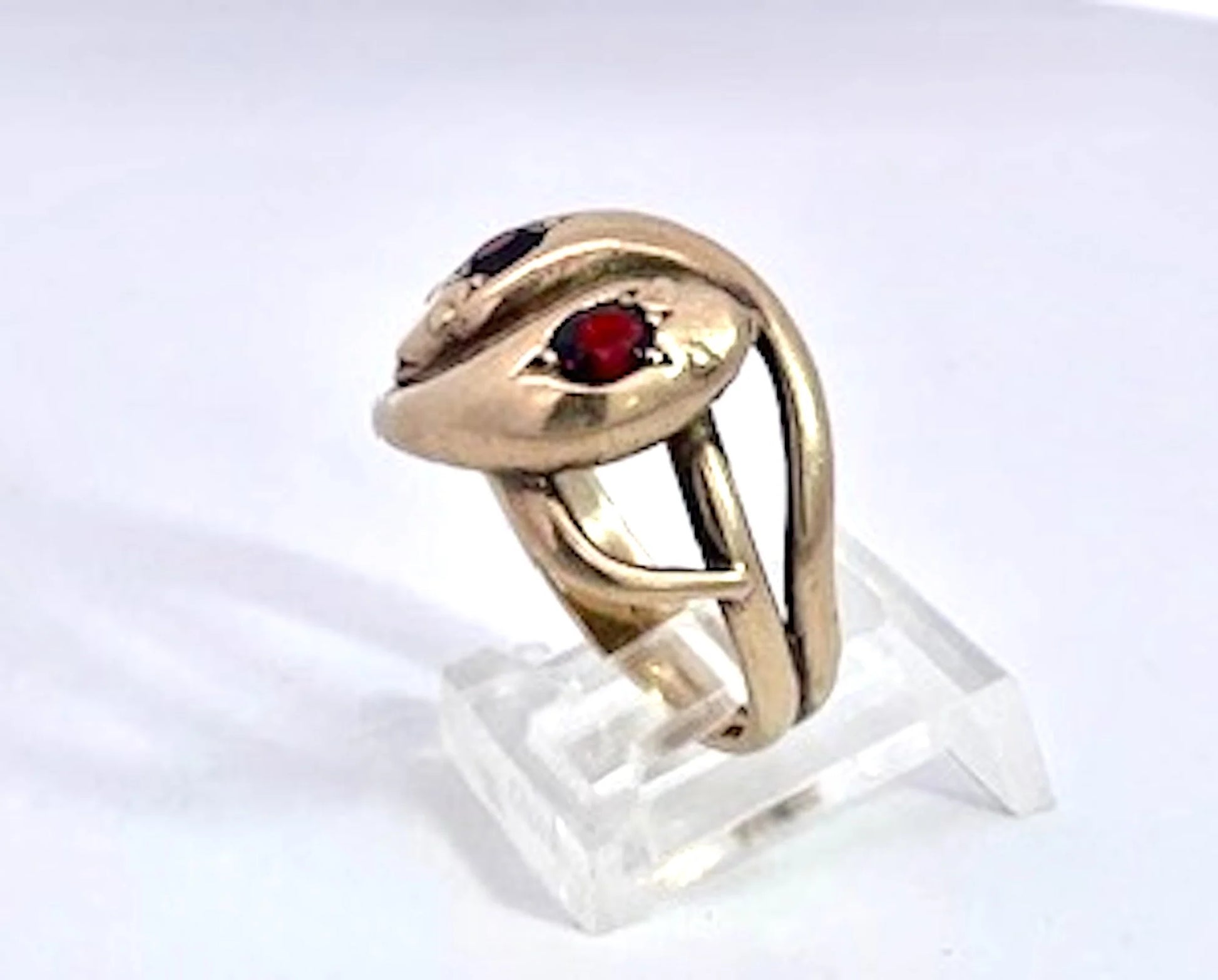 14K Yellow Gold Double Snake ring with Garnets