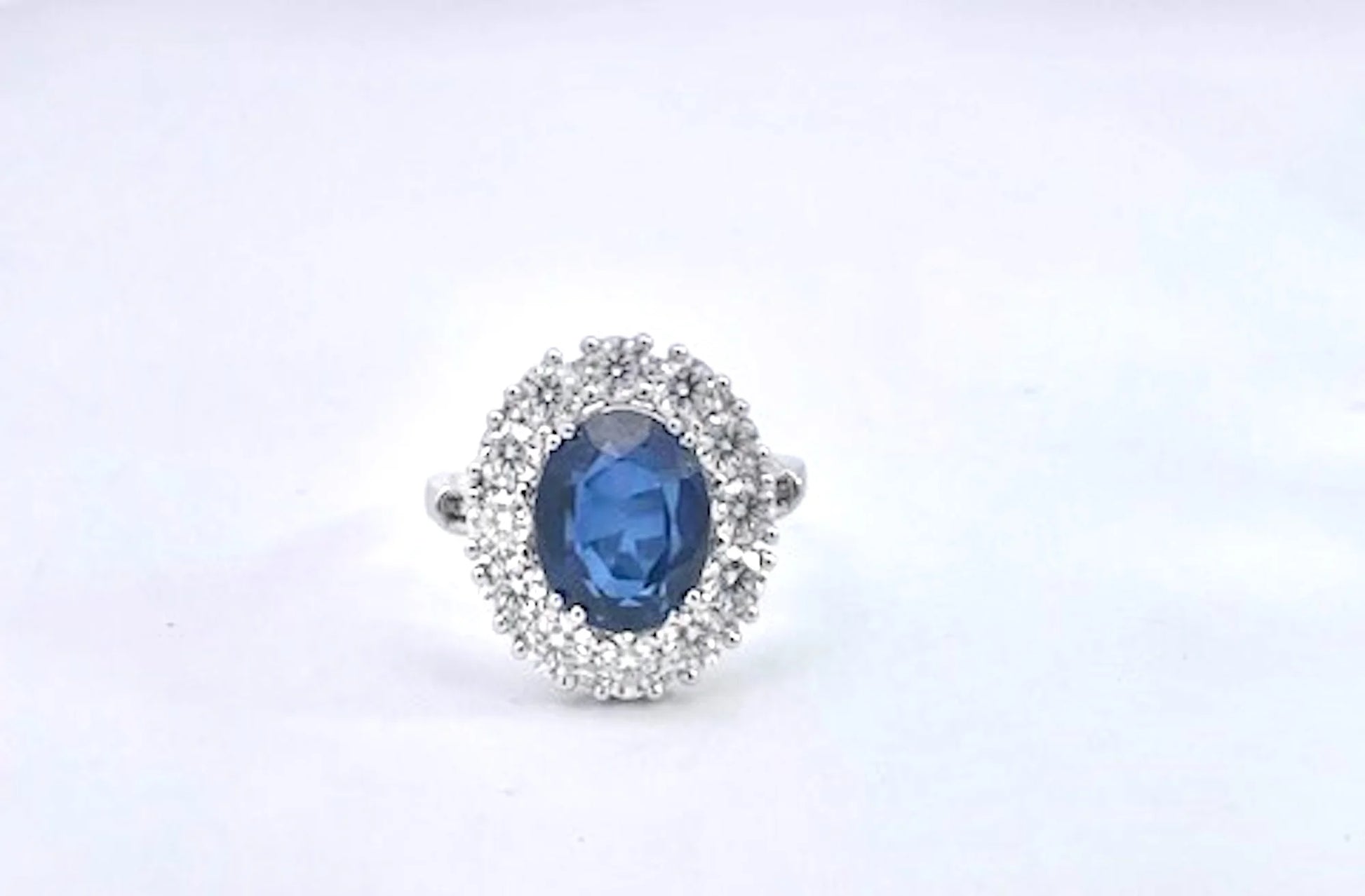 18K White Gold Deep Blue Sapphire Ring