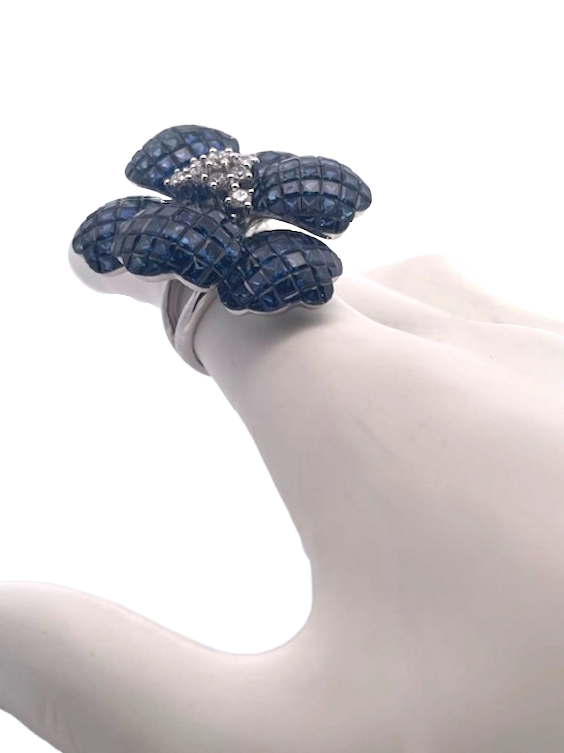 Huge Sapphire Diamond Flower Ring 18K