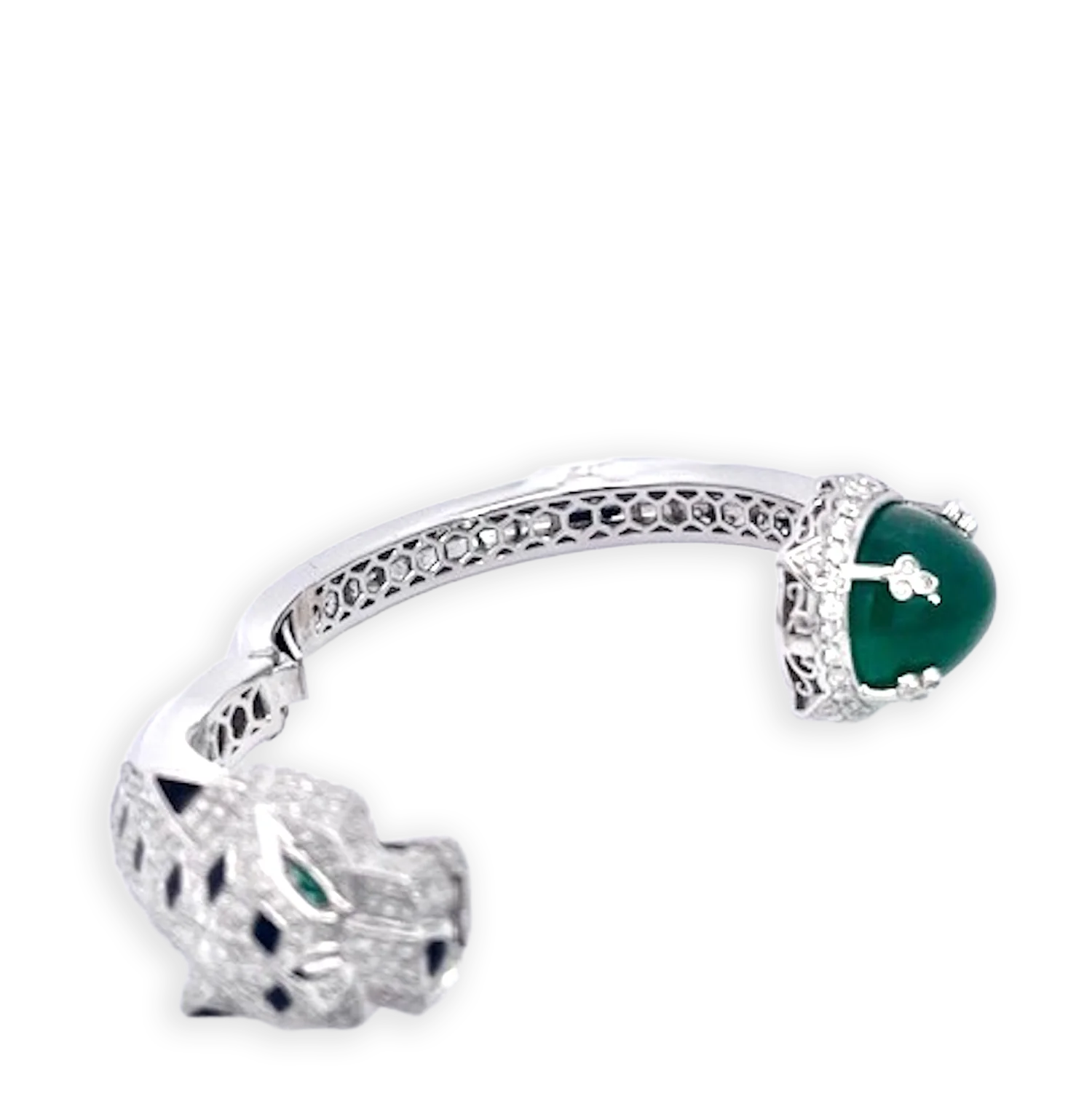Emerald Diamond Onyx Panthere Bracelet with Large Cabochon Emerald 29.78 cts