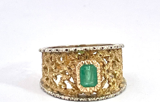 18K Renaissance Inspired Ring w/Emerald center