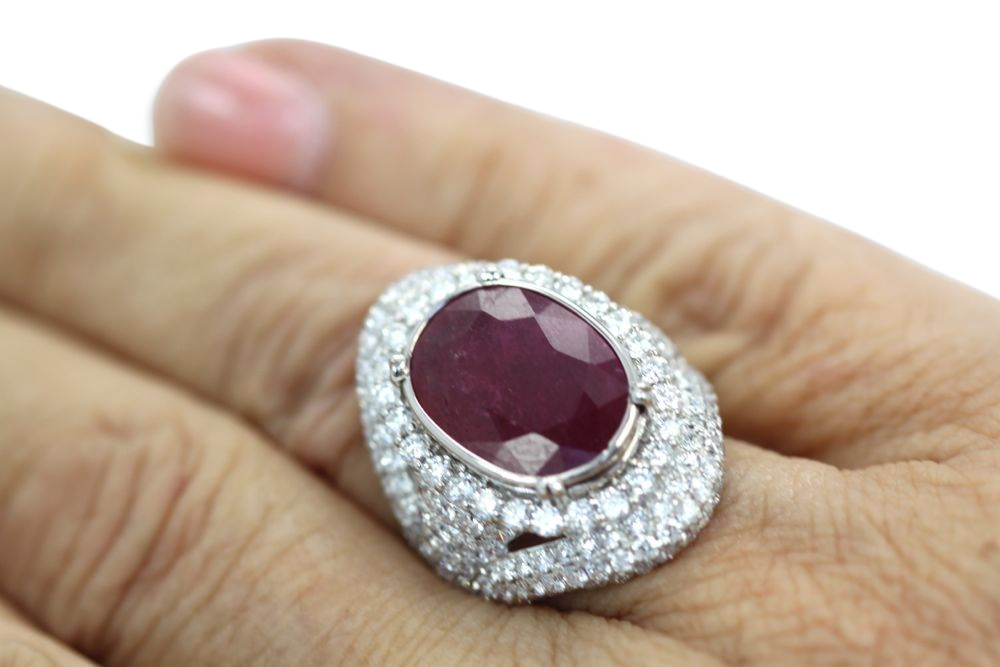 Ruby & Diamond Ring 18k White Gold