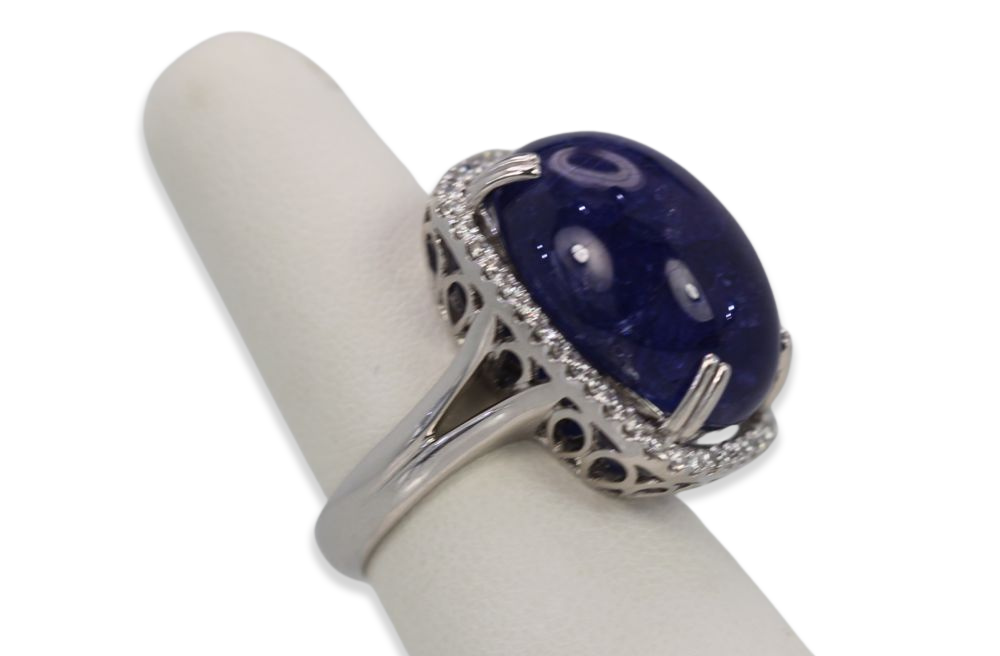 Tanzanite 35.39 Ct Cabochon High Dome Ladies Ring