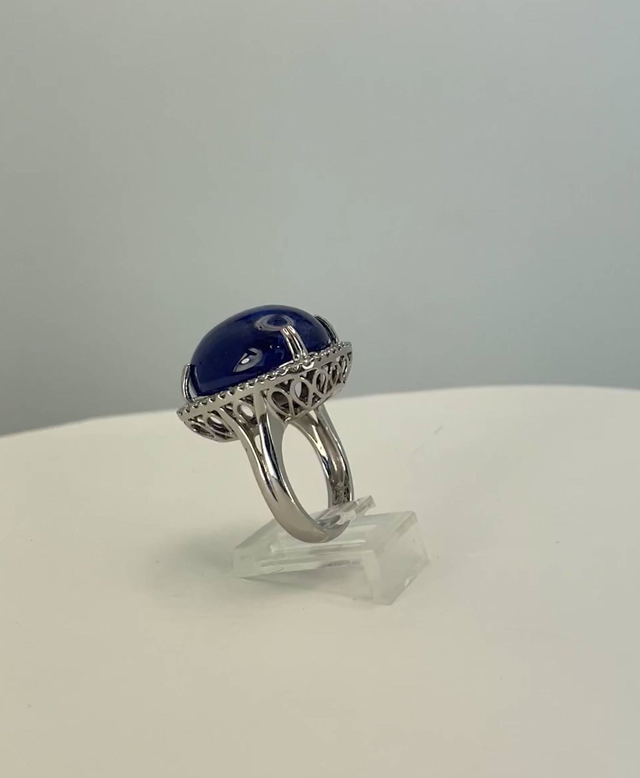 Tanzanite 35.39 Ct Cabochon High Dome Ladies Ring