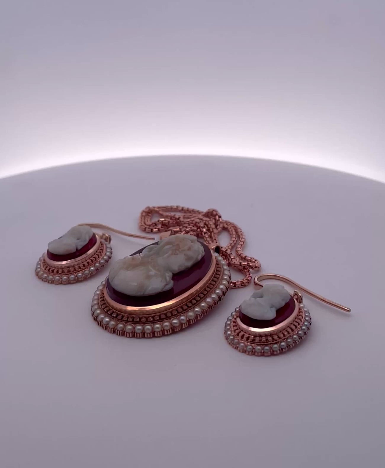Cameo Jewelry Set in Rose Gold