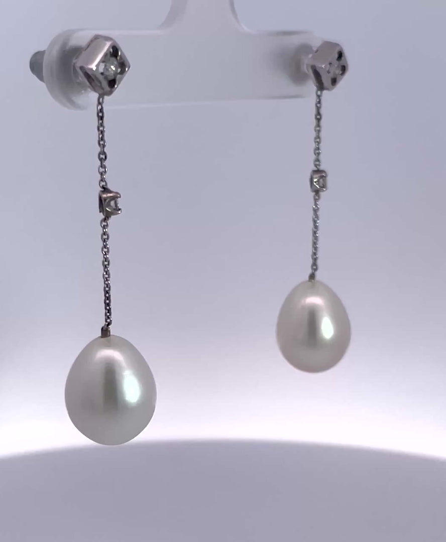 18K White Gold Pearl Drop Earrings