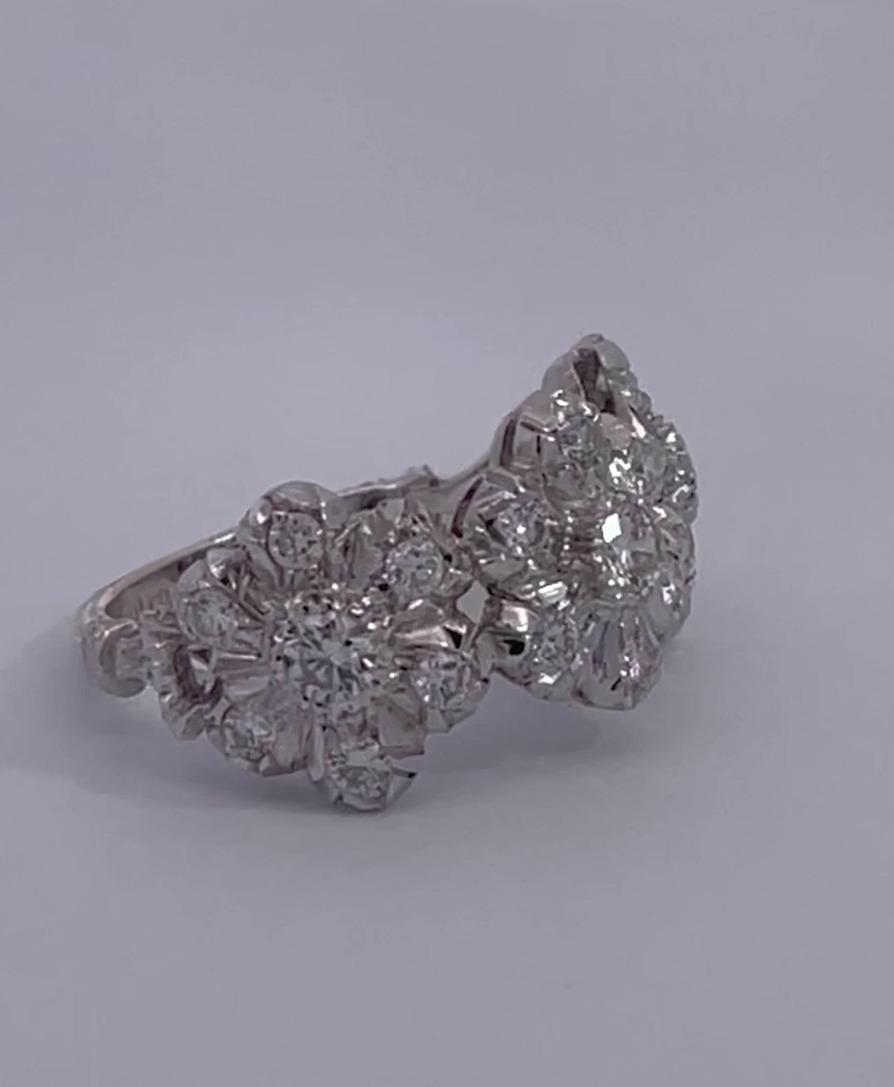 White gold Diamond 3 Blossom Ring