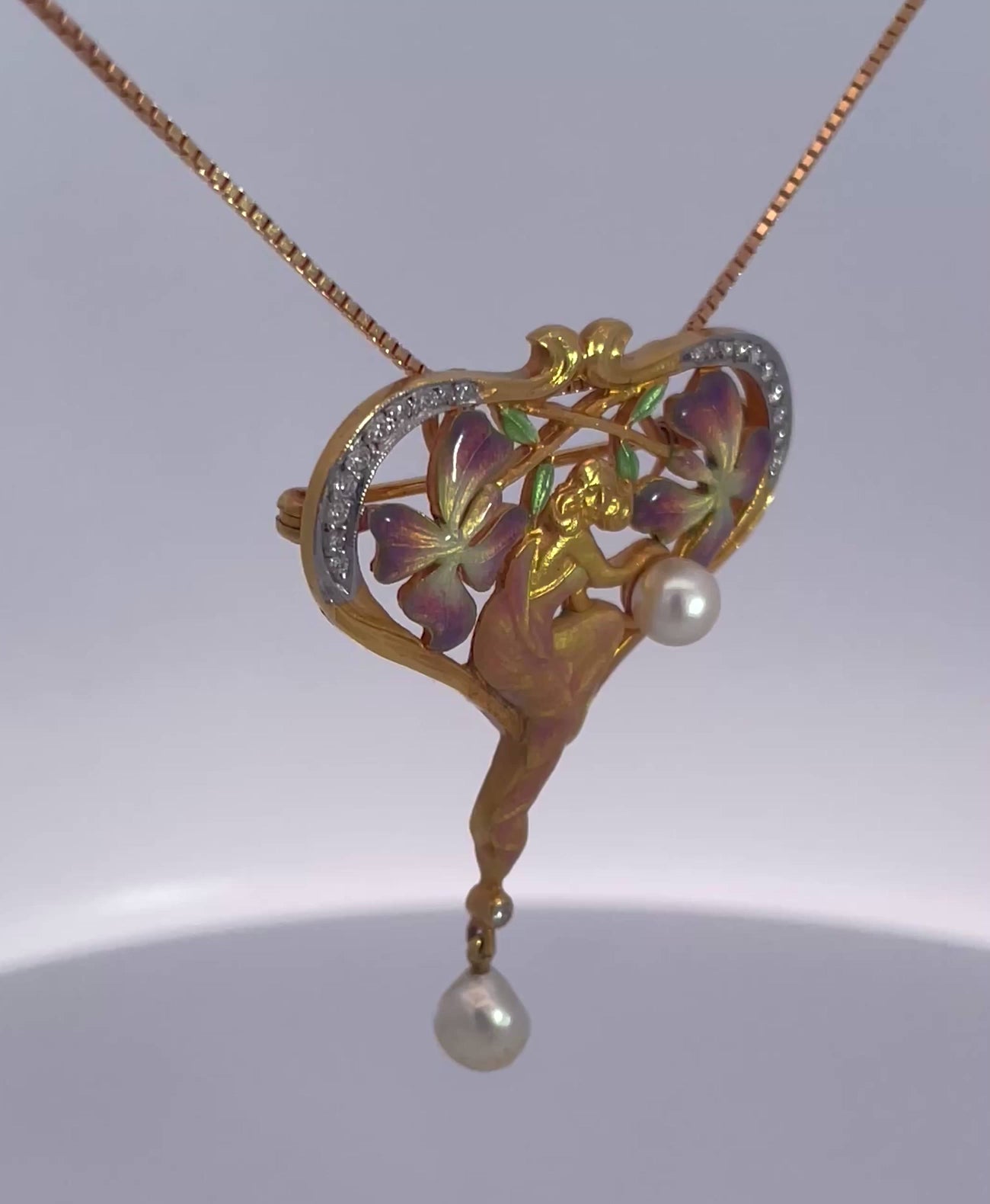Masriera maiden pendant with pearl drop