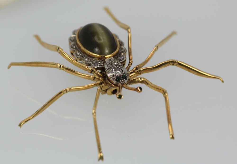 Spider Designed With Crystals Retro Cat Eye Vintage Insect Brooches Pins  Jewelry
