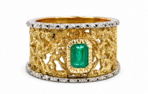 18K Renaissance Inspired Ring w/Emerald center