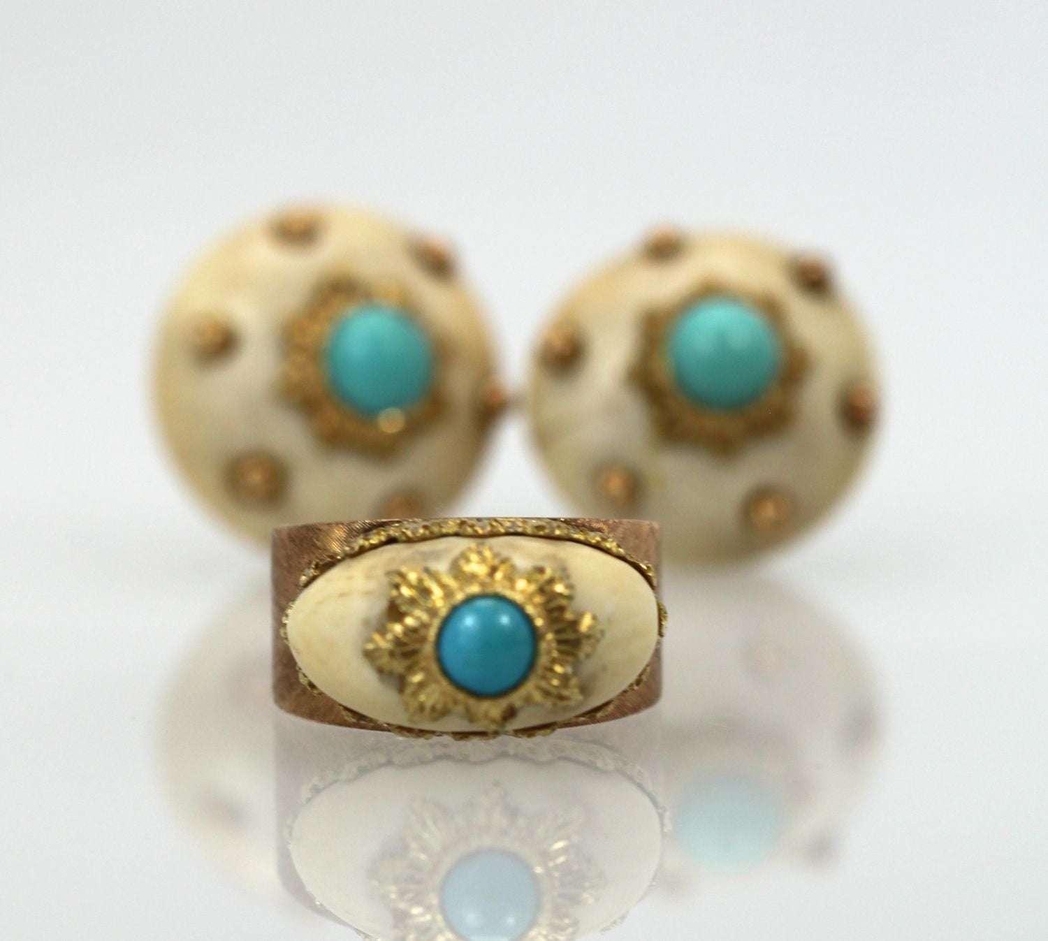 Buccellati 18K Brushed Yellow Gold & Turquoise Ring - Detail View 2 | Cris Notti Jewels