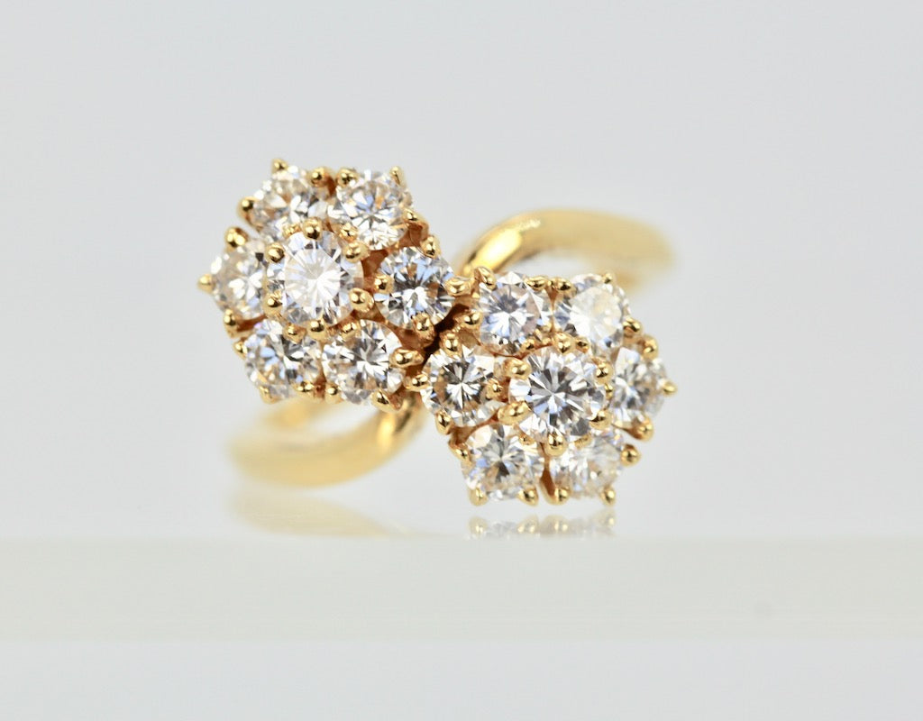 Van Cleef & Arpels Fleurette Double Flower Ring - Detail View 2 | Cris Notti Jewels