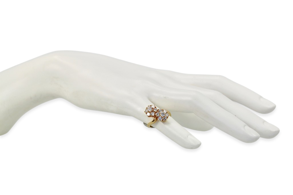 Van Cleef & Arpels Fleurette Double Flower Ring - Detail View 7 | Cris Notti Jewels