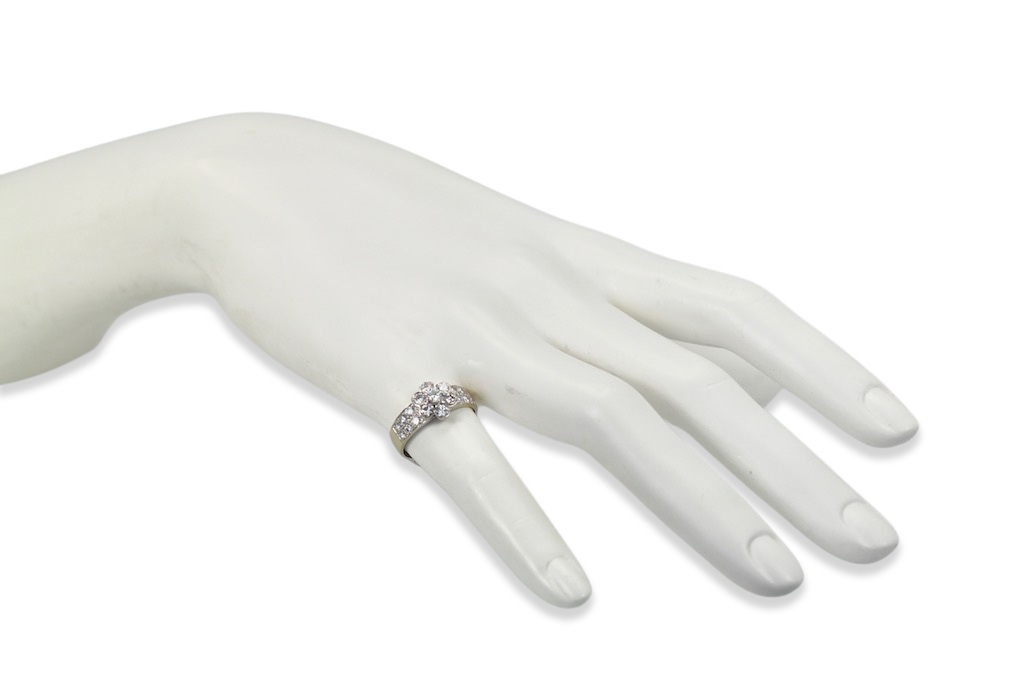 Van Cleef & Arpels Fleurette Diamond Ring - Detail View 1 | Cris Notti Jewels